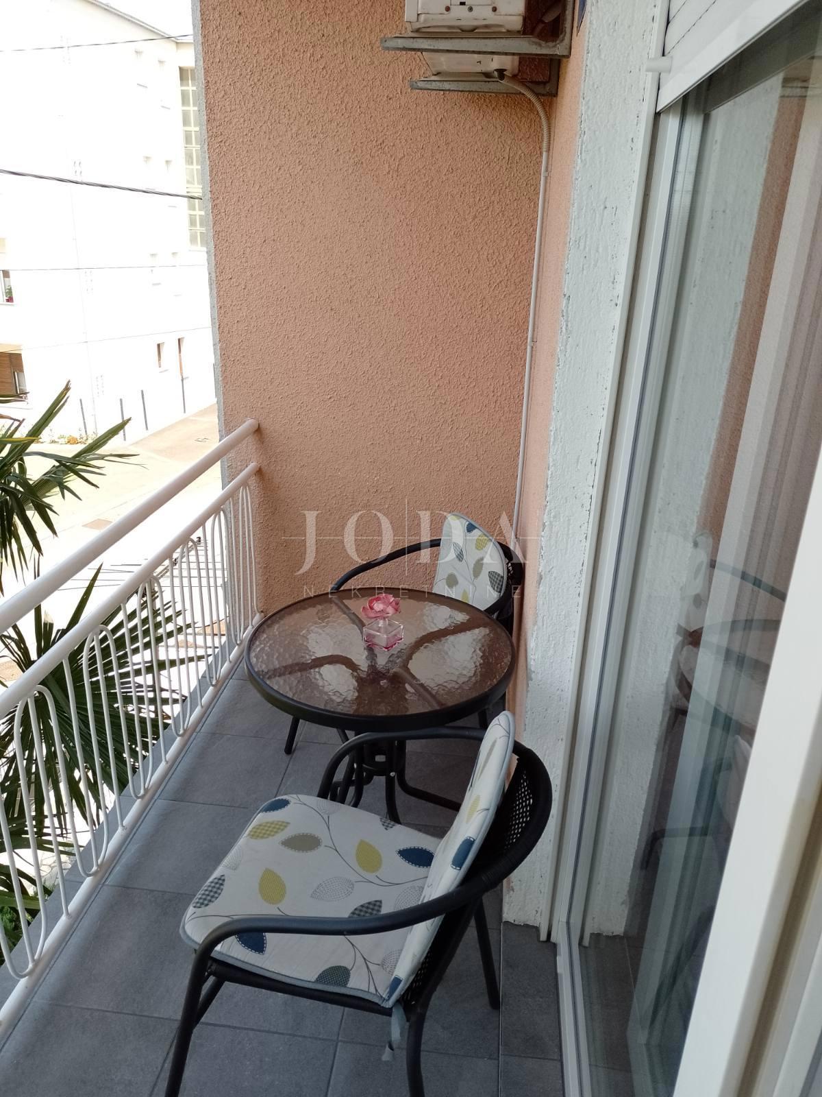 Apartma Na predaj - PRIMORSKO-GORANSKA CRIKVENICA