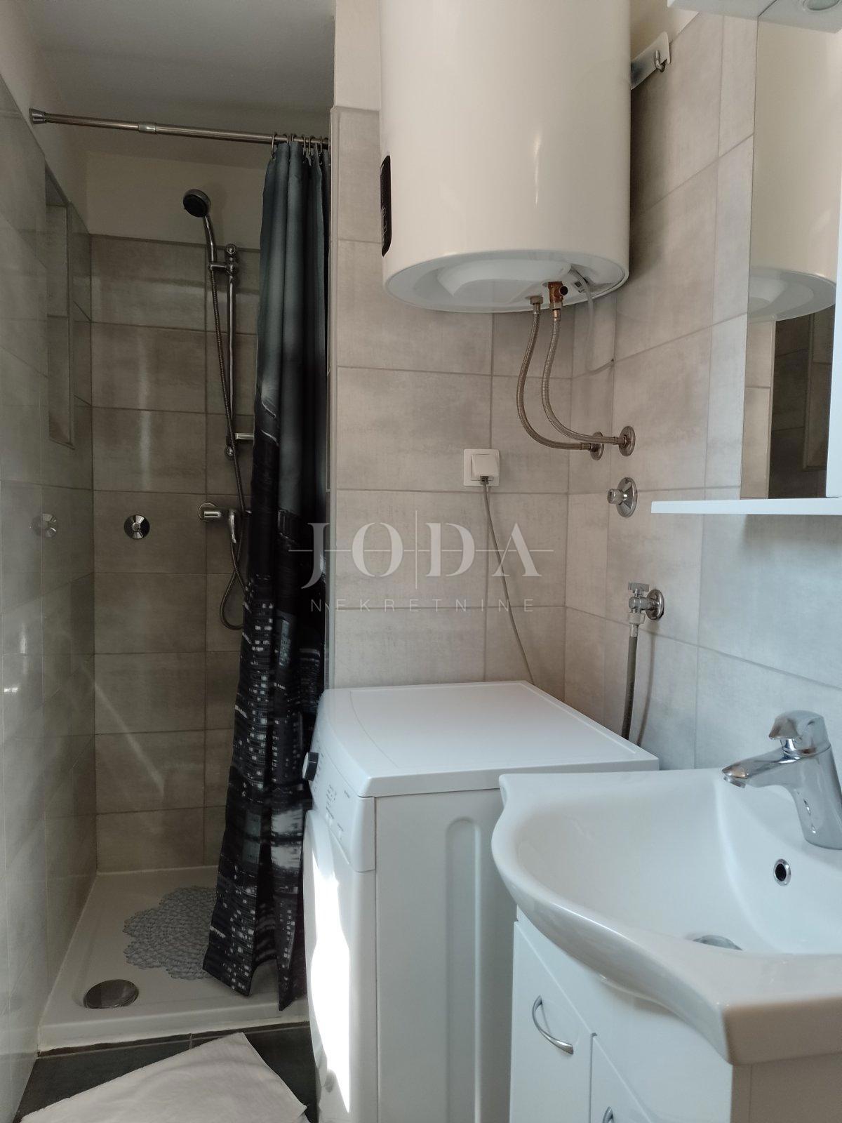 Apartma Na predaj - PRIMORSKO-GORANSKA CRIKVENICA