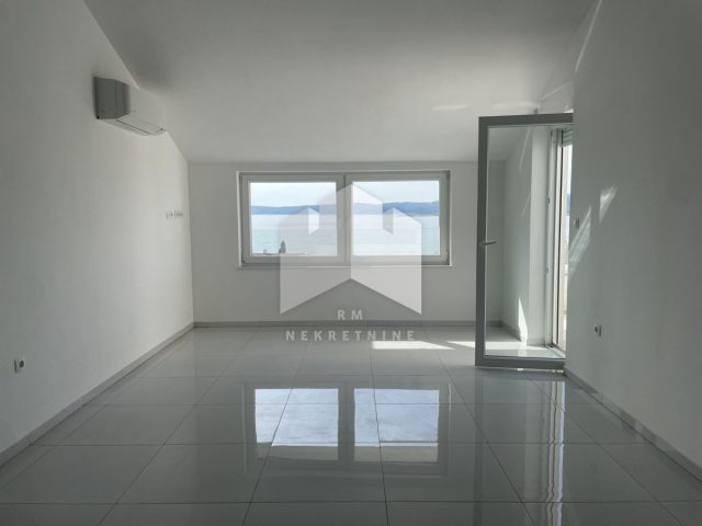 Stan Na prodaju - Primorsko-goranska Crikvenica - foto 2/13