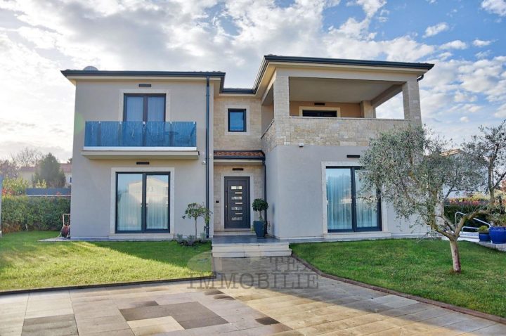 Kuća na prodaju 316 m² – Poreč