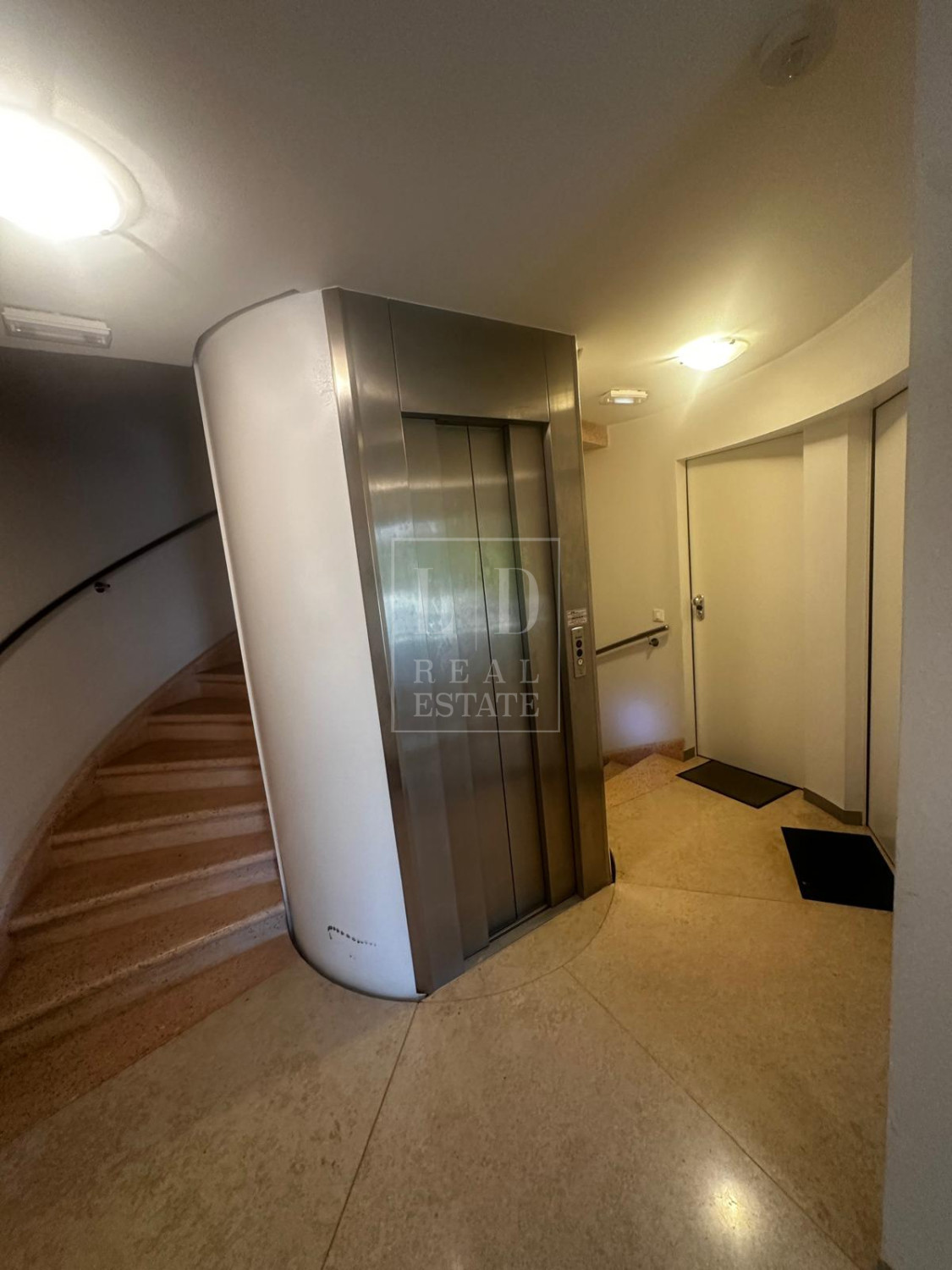 Flat For sale - ISTARSKA NOVIGRAD