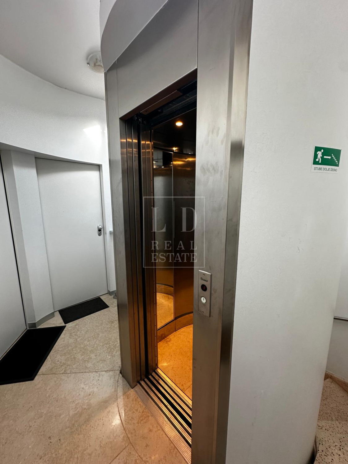 Flat For sale - ISTARSKA NOVIGRAD