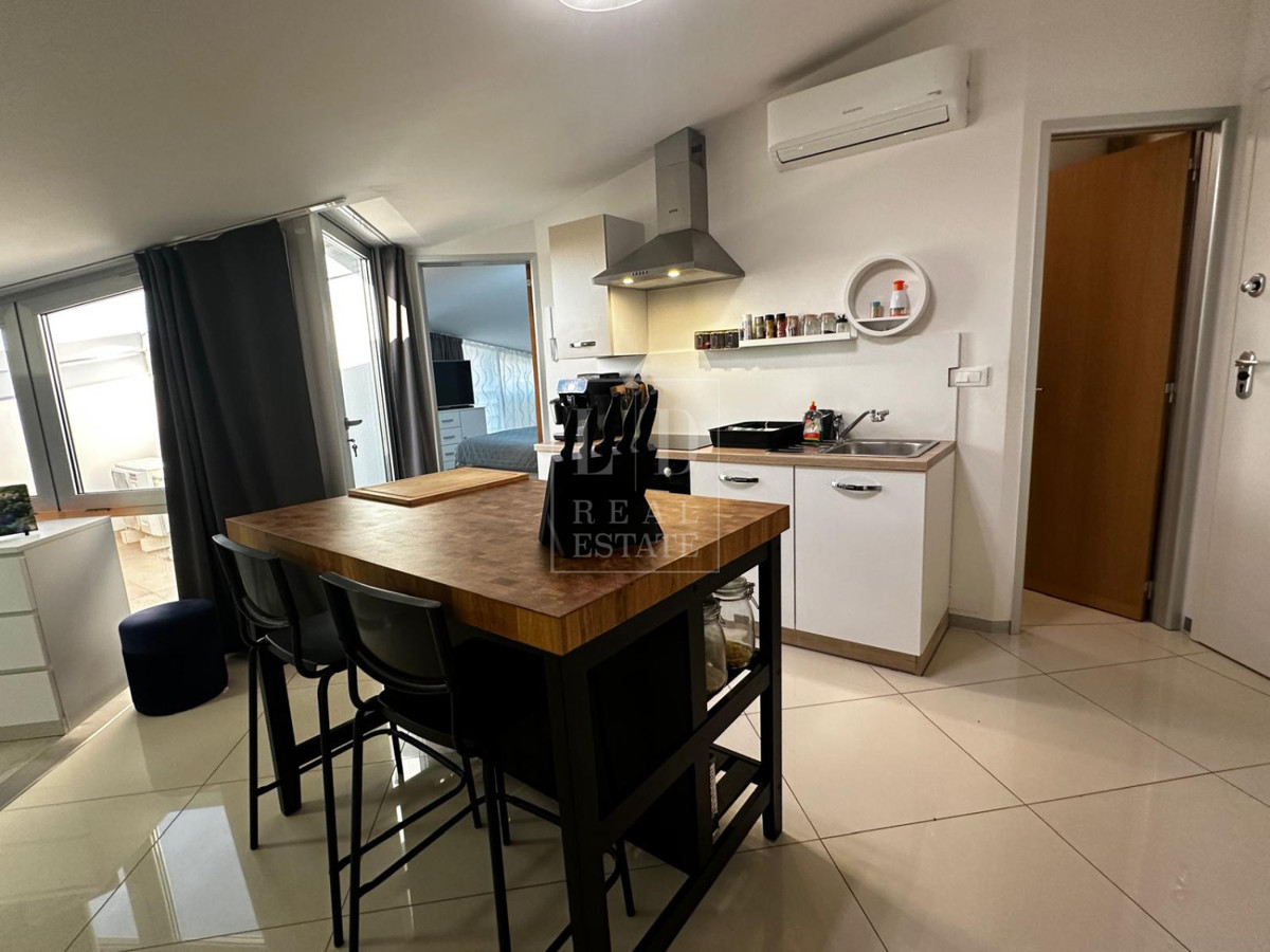 Flat For sale - ISTARSKA NOVIGRAD