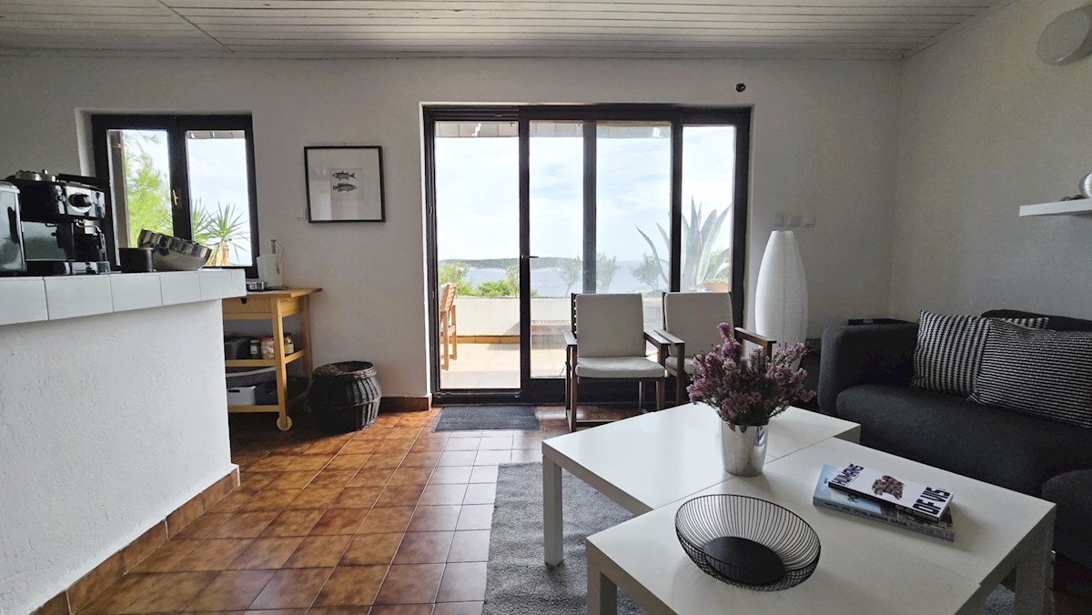 House For sale - SPLITSKO-DALMATINSKA VIS