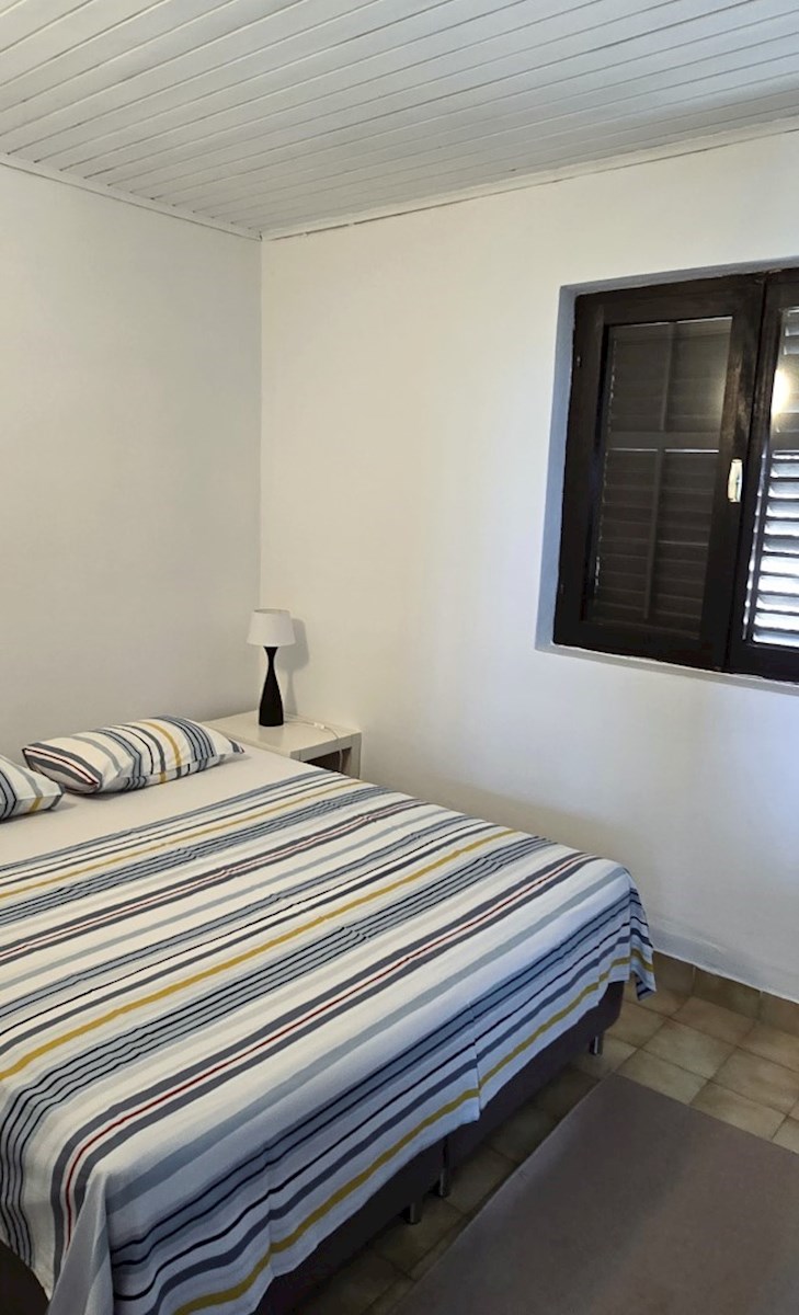 House For sale - SPLITSKO-DALMATINSKA VIS