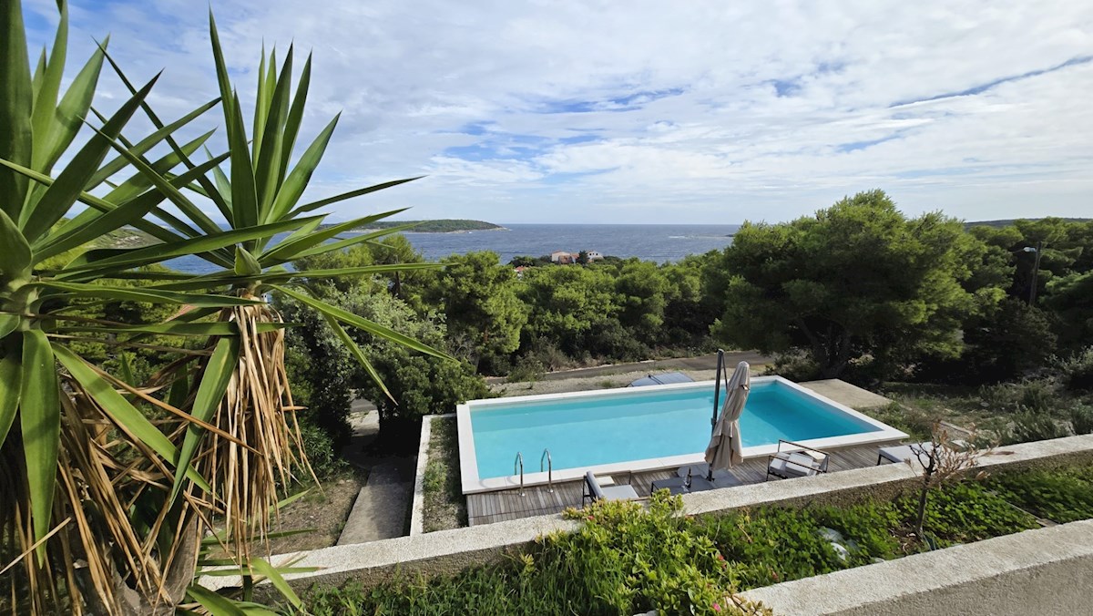 House For sale - SPLITSKO-DALMATINSKA VIS