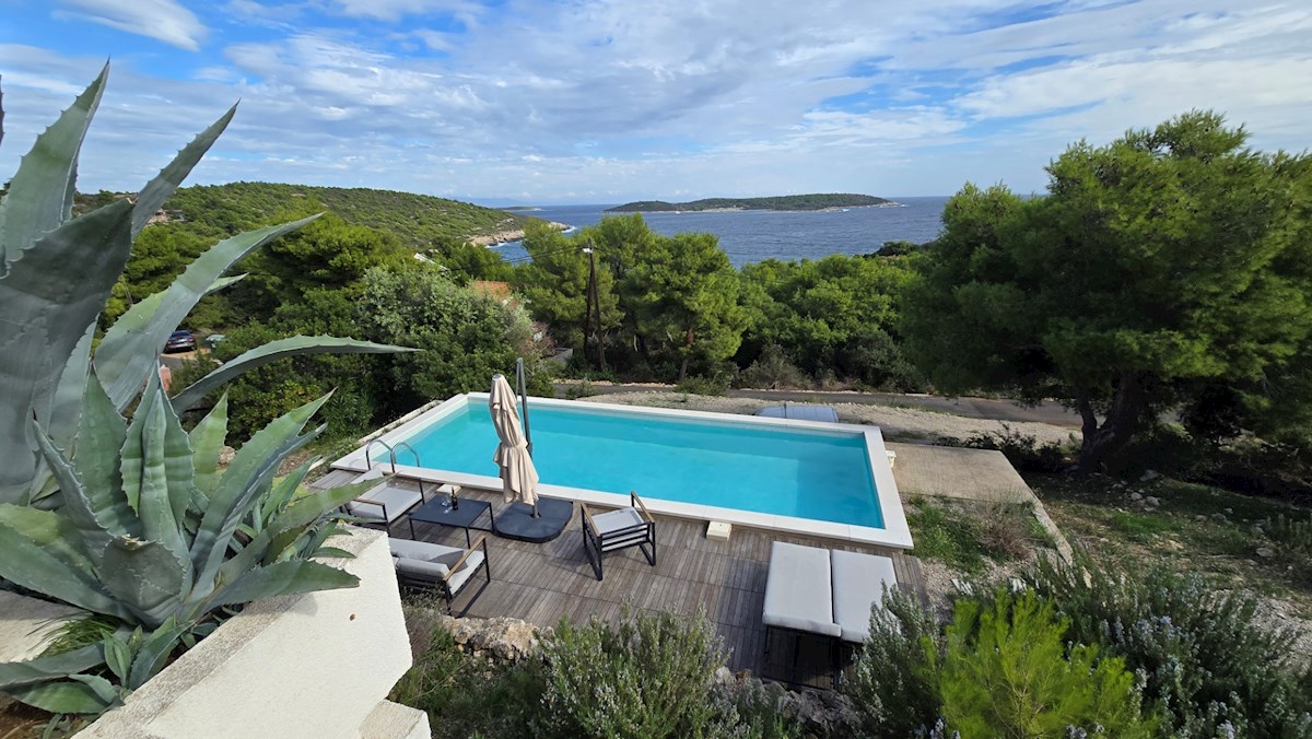 House For sale - SPLITSKO-DALMATINSKA VIS