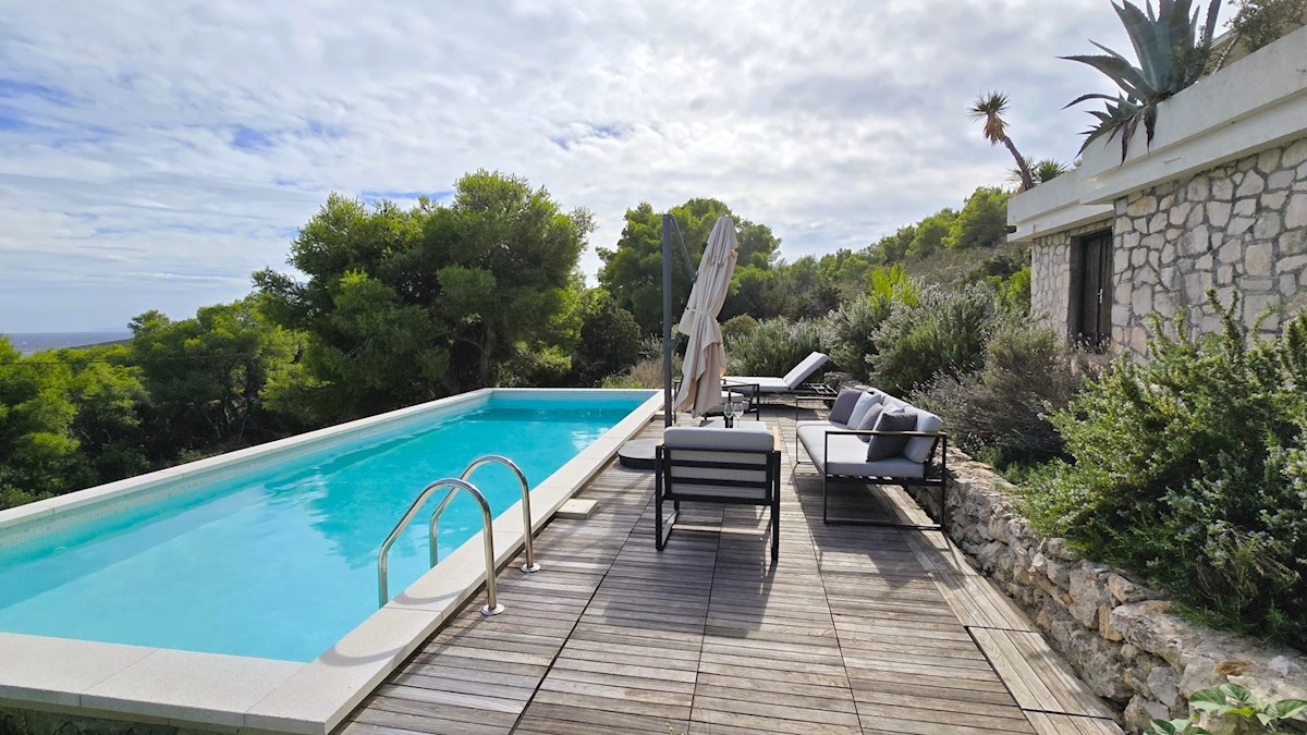 House For sale - SPLITSKO-DALMATINSKA VIS