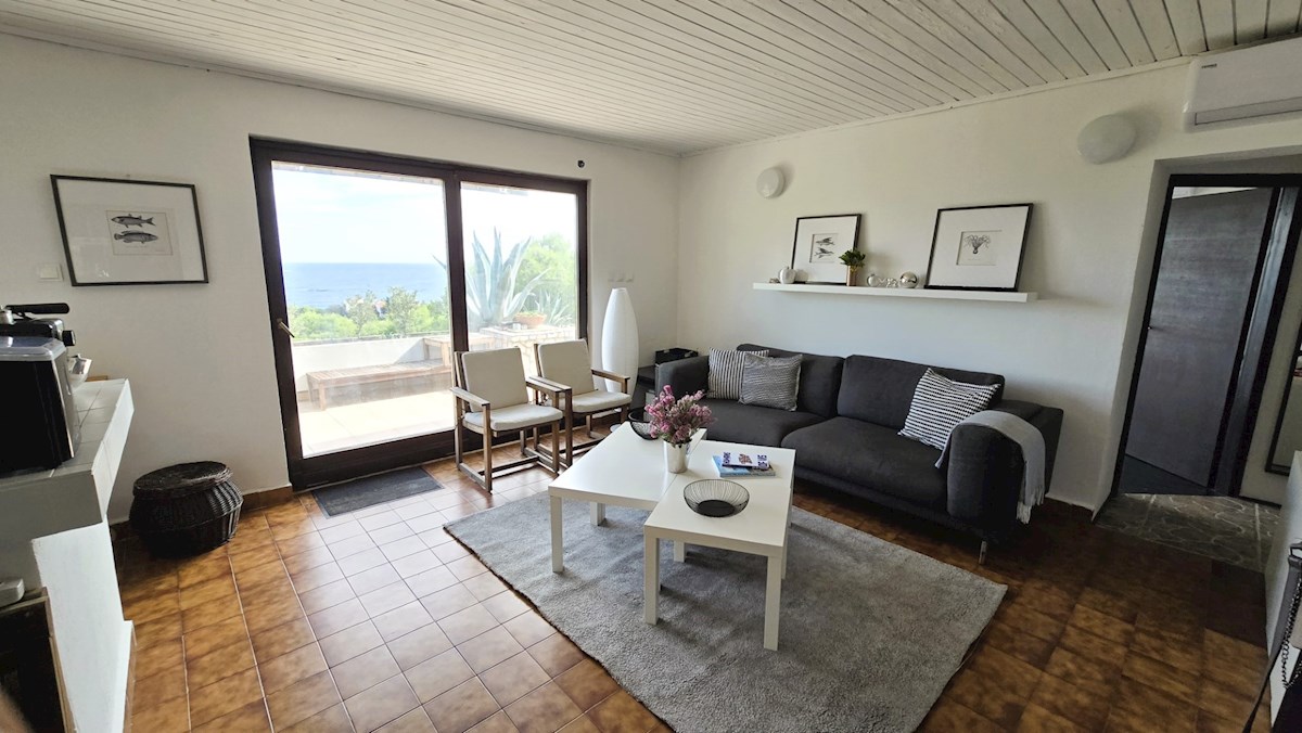 House For sale - SPLITSKO-DALMATINSKA VIS