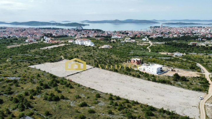 Zemljište na prodaju 800 m² – Vodice