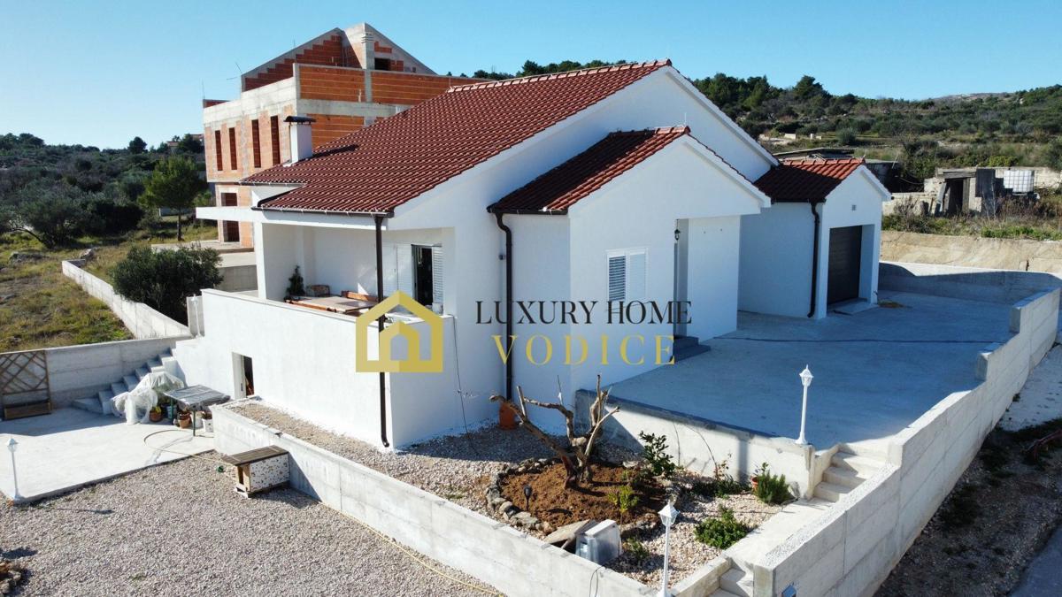 Hiša Naprodaj - ŠIBENSKO-KNINSKA Vodice