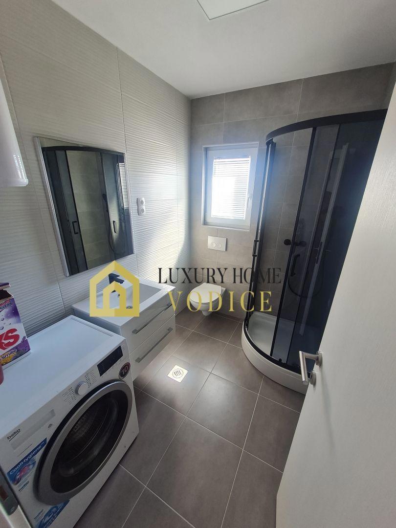 House For sale - ŠIBENSKO-KNINSKA VODICE