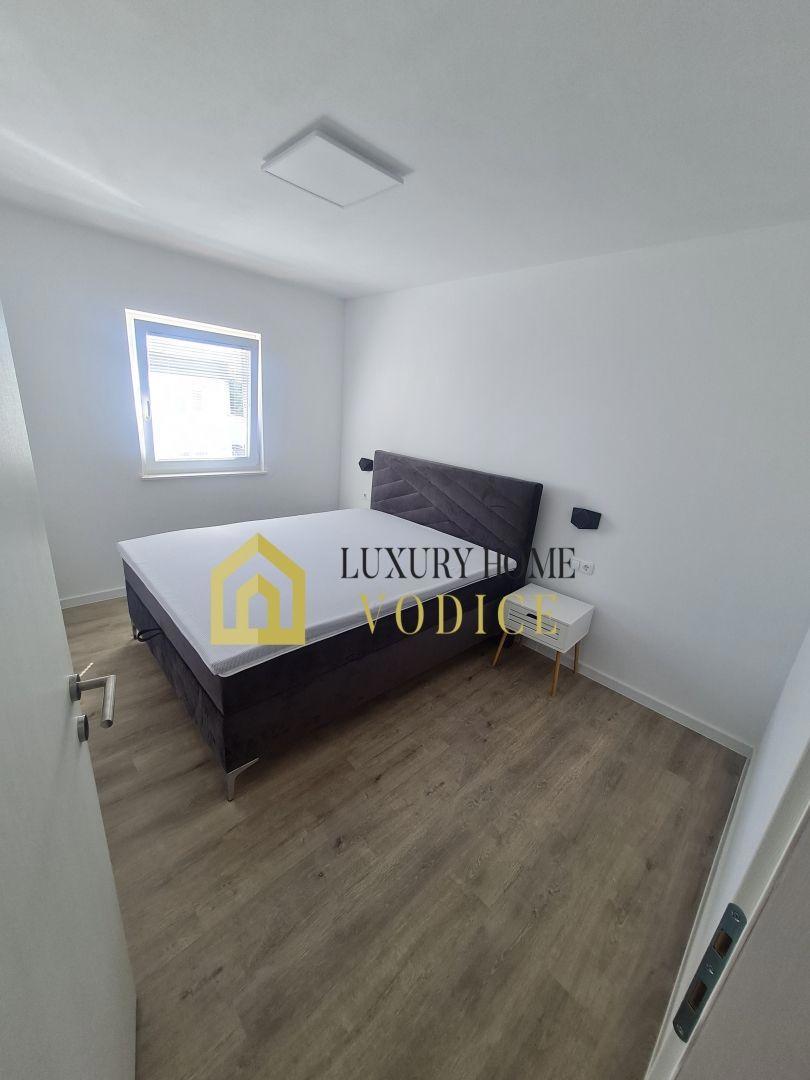 House For sale - ŠIBENSKO-KNINSKA VODICE