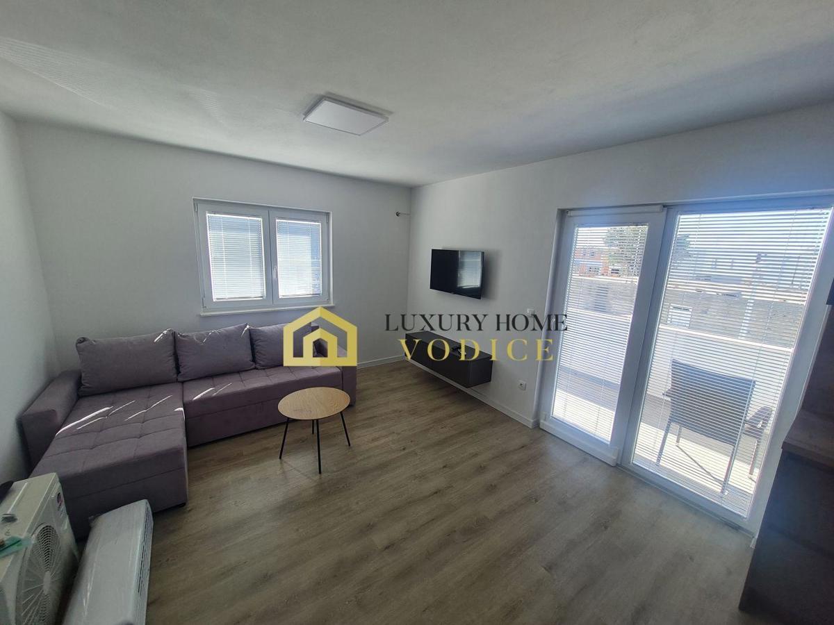 House For sale - ŠIBENSKO-KNINSKA VODICE