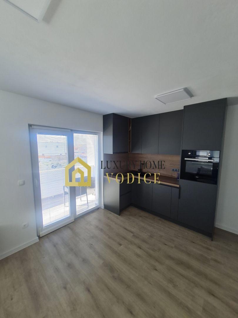 House For sale - ŠIBENSKO-KNINSKA VODICE