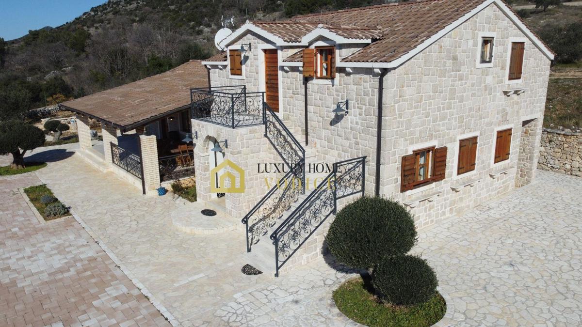 House For sale - šibensko-kninska Vodice - foto 2/14