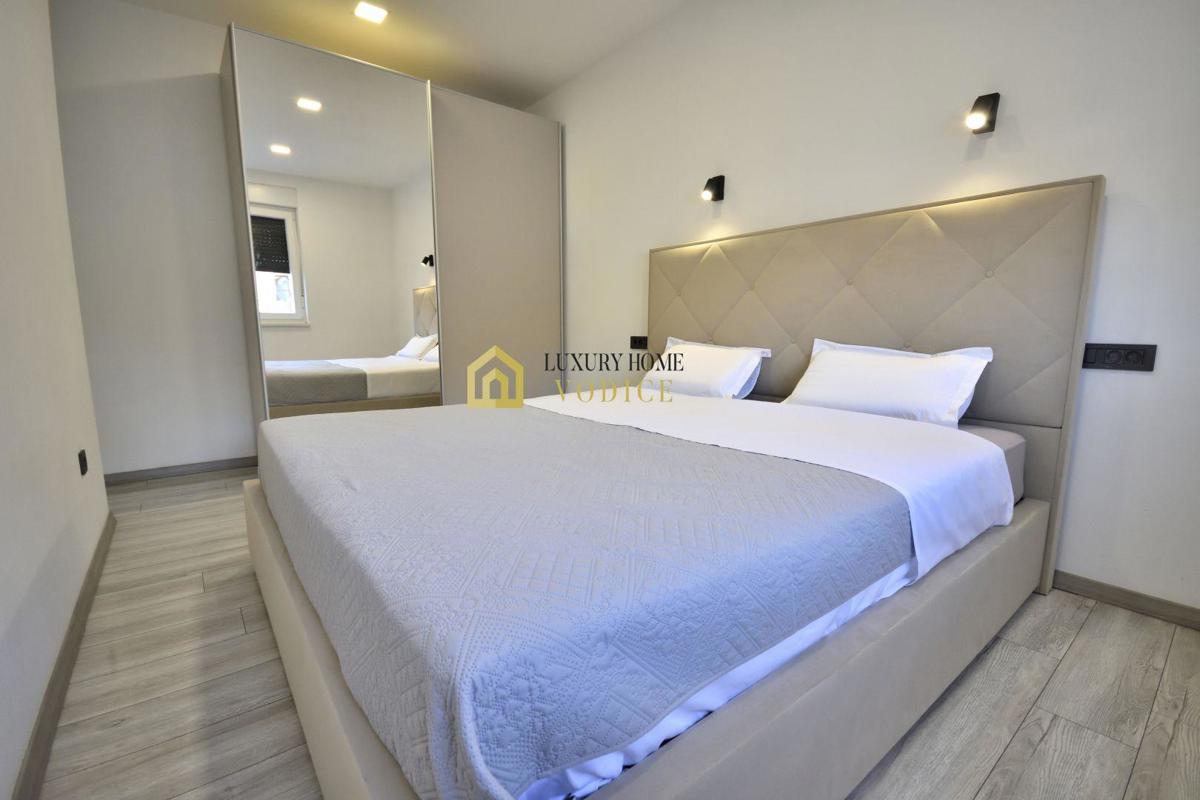 House For sale - ŠIBENSKO-KNINSKA VODICE