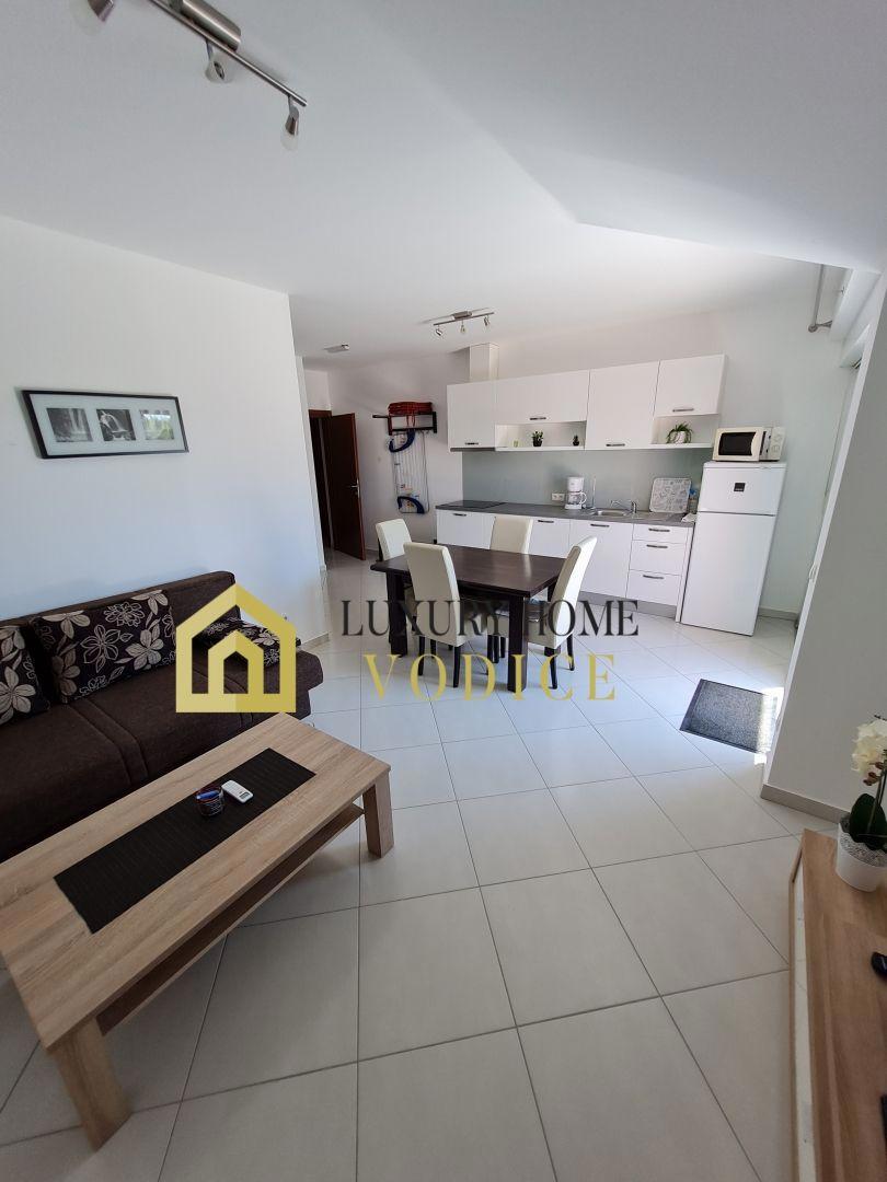 House For sale - ŠIBENSKO-KNINSKA VODICE