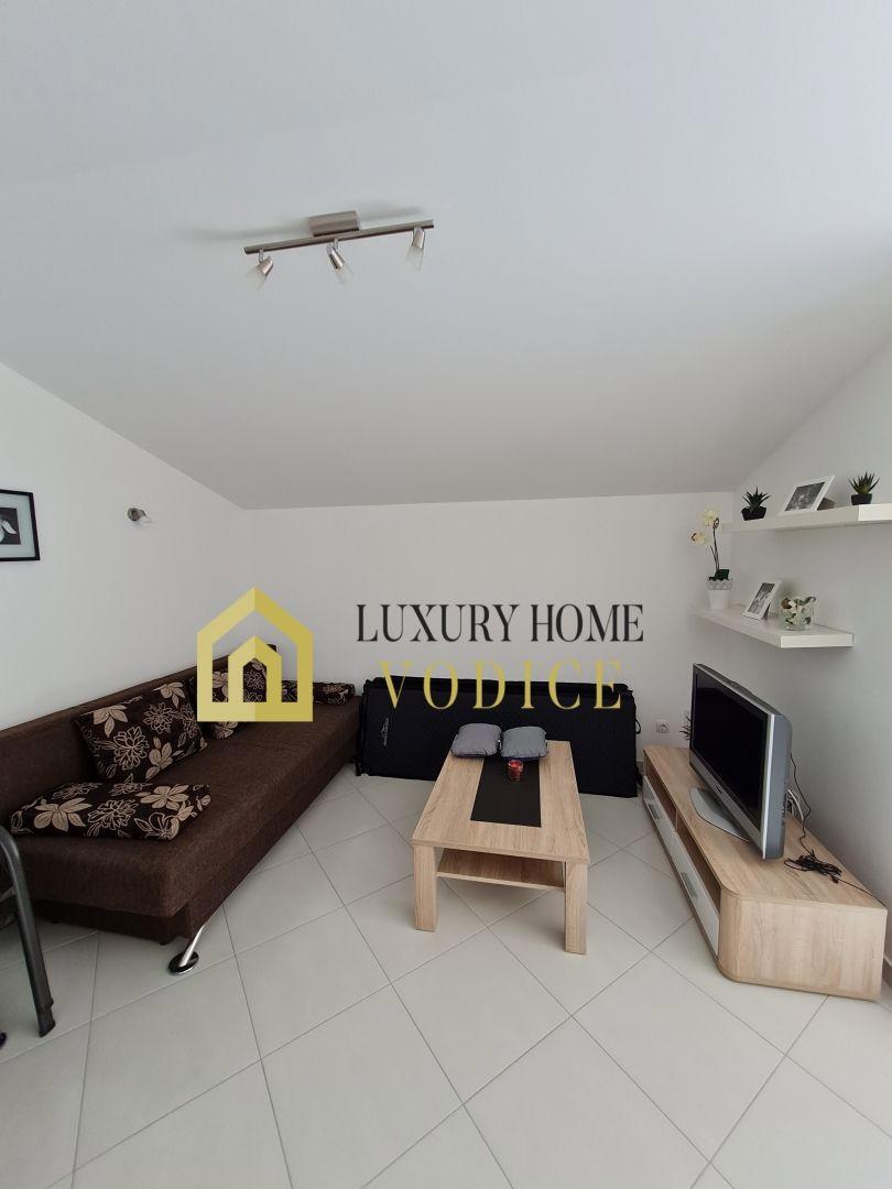 House For sale - ŠIBENSKO-KNINSKA VODICE