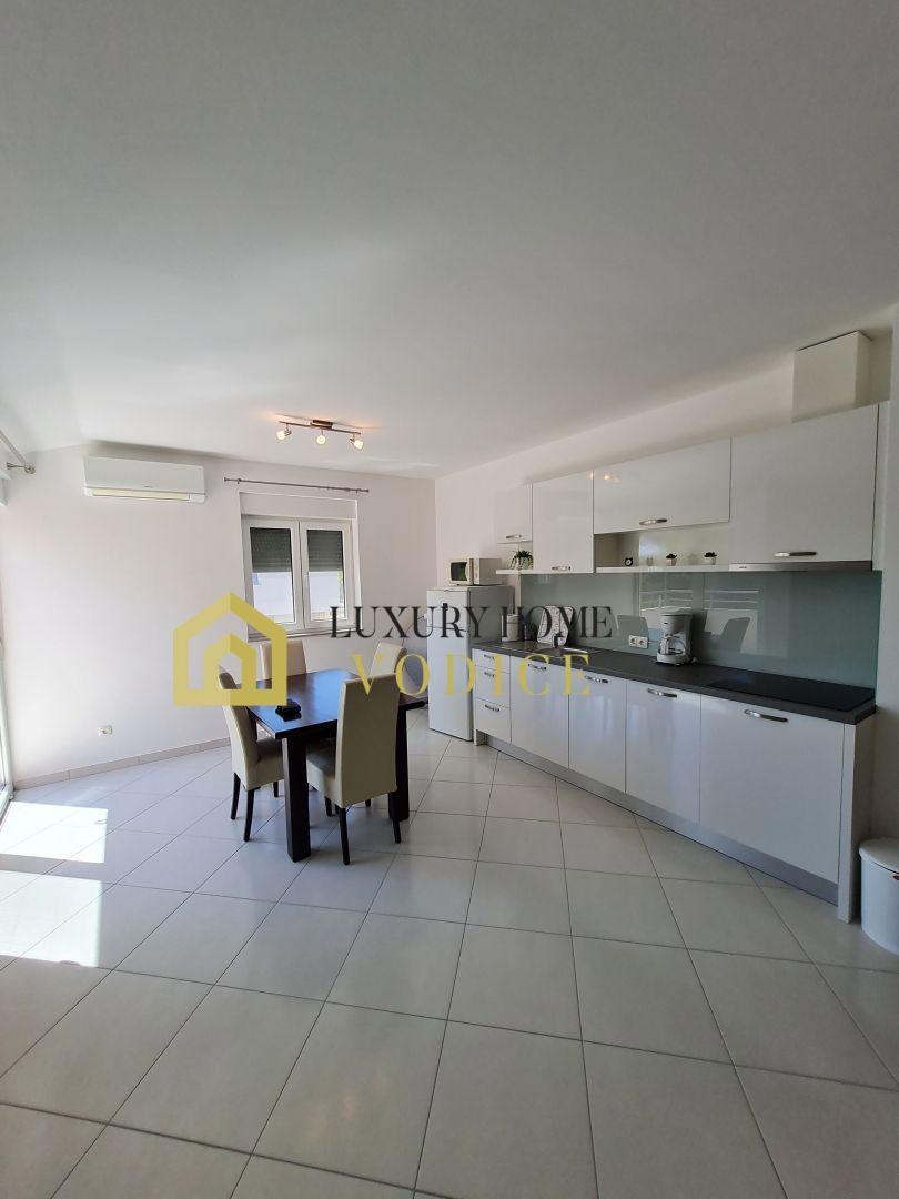 House For sale - ŠIBENSKO-KNINSKA VODICE