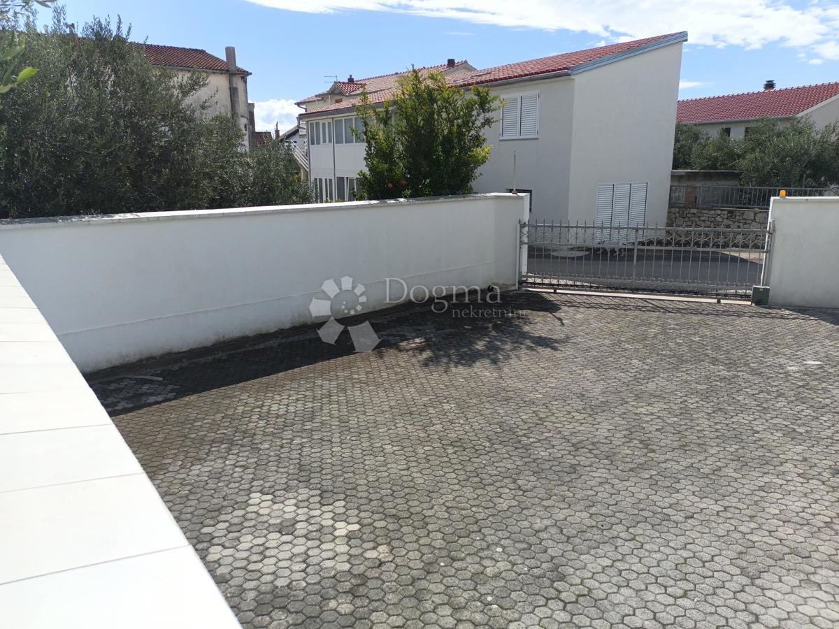 Casa In vendita - ŠIBENSKO-KNINSKA VODICE
