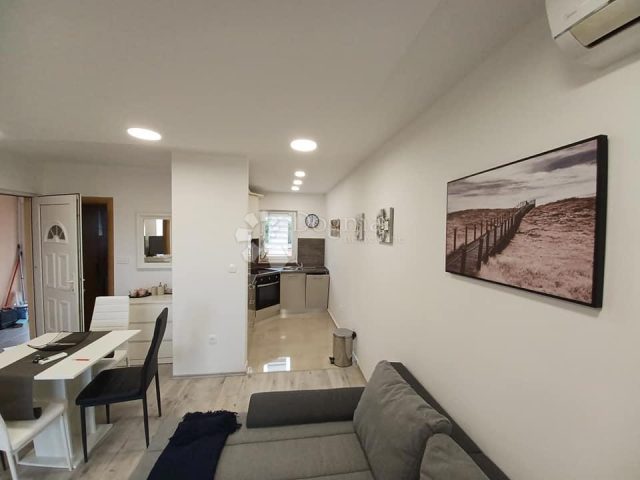 Apartma Naprodaj - Ličko-senjska Novalja - foto 3/7
