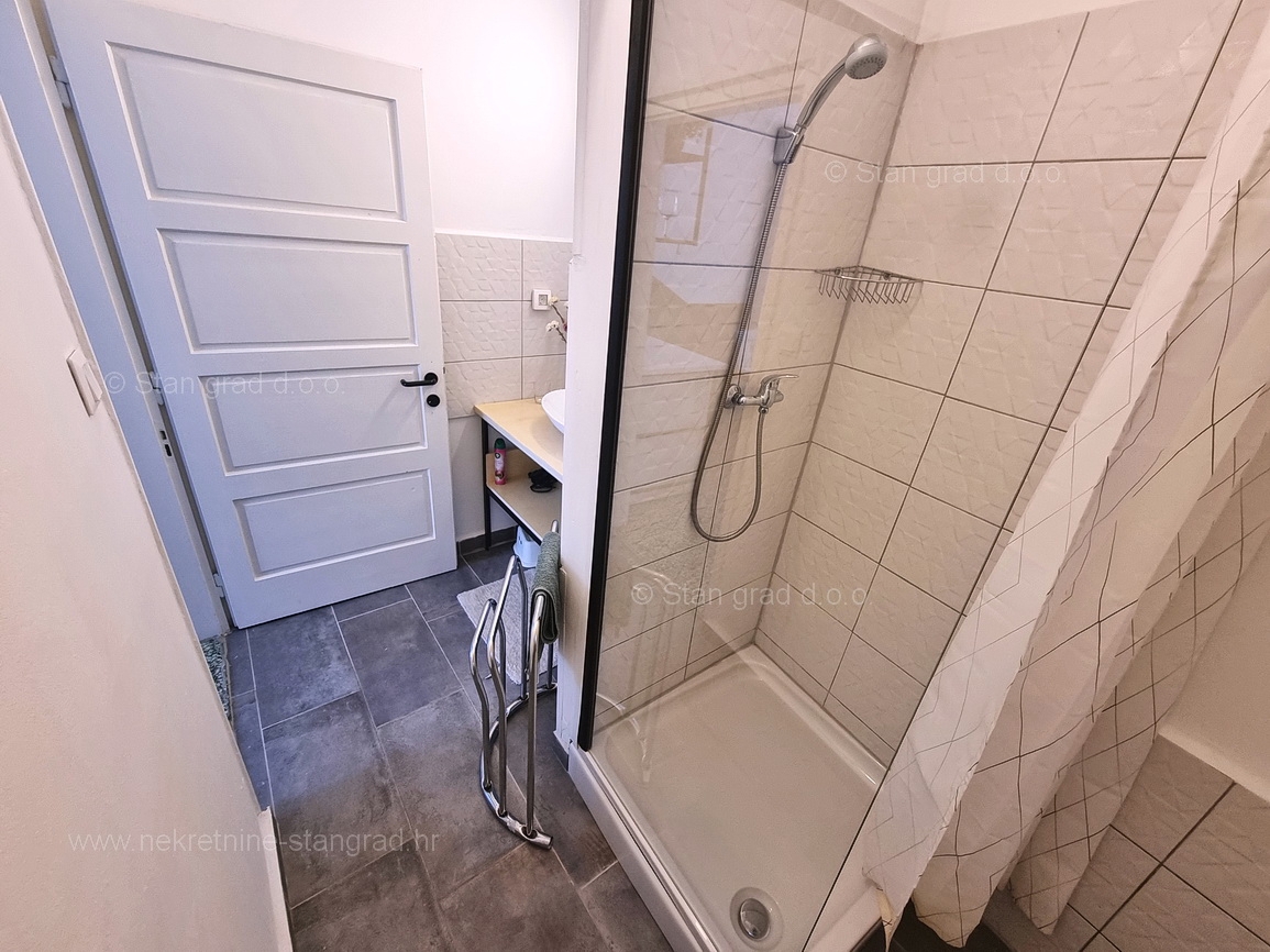 Casa In vendita - PRIMORSKO-GORANSKA KRK
