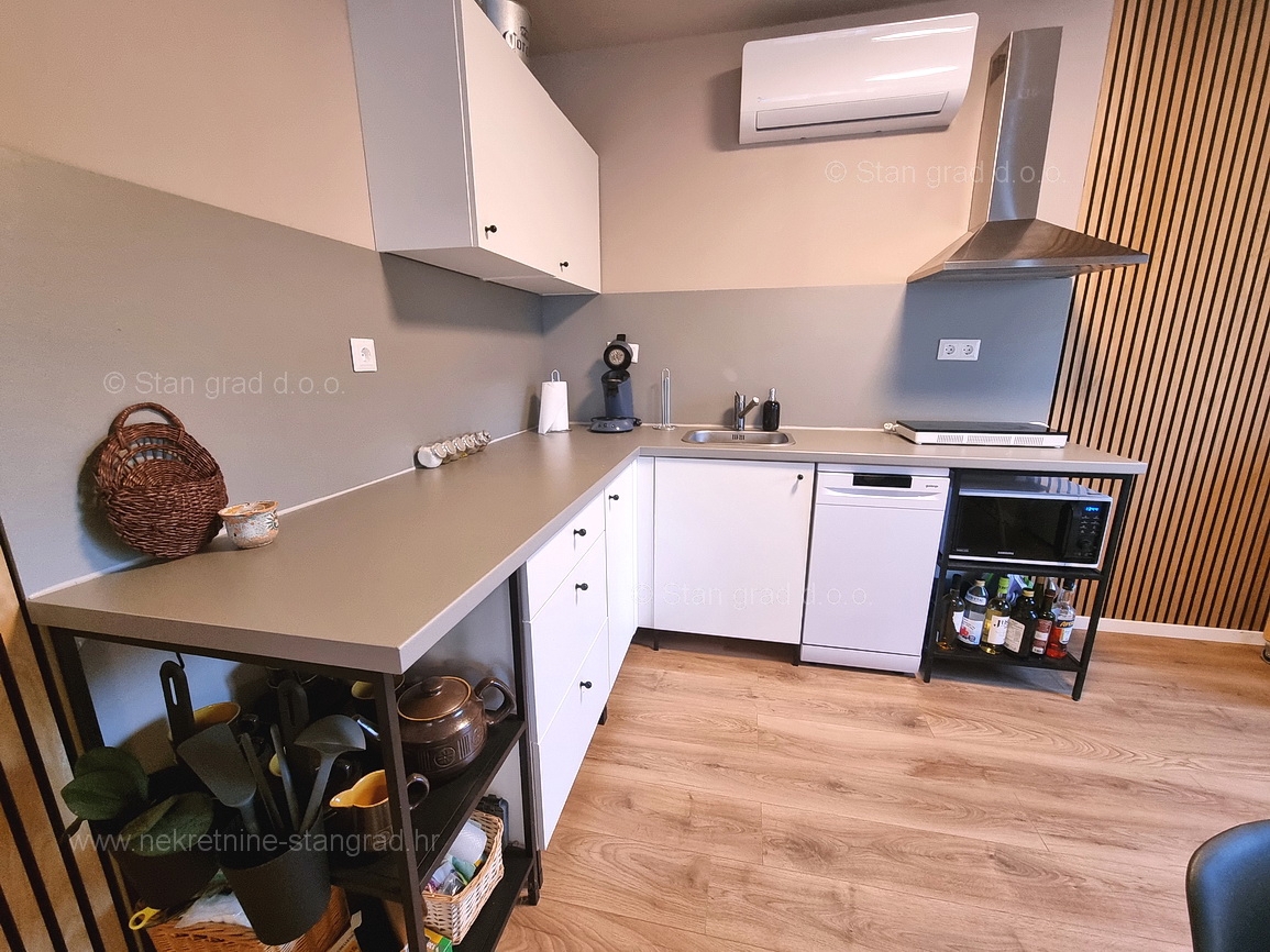Casa In vendita - PRIMORSKO-GORANSKA KRK