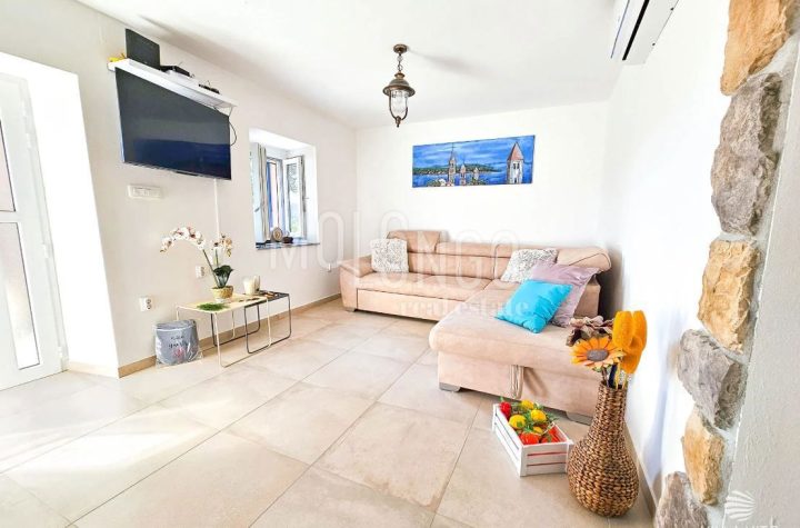 Hiša na predaj 192 m² – Lopar