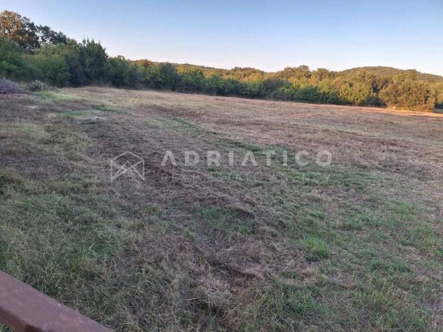 Działka na sprzedaż 8050 m² – Rovinjsko Selo