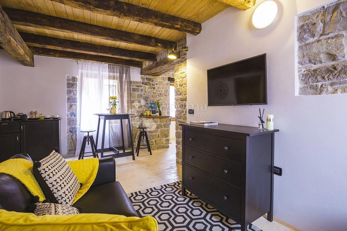 House For sale - ISTARSKA OPRTALJ
