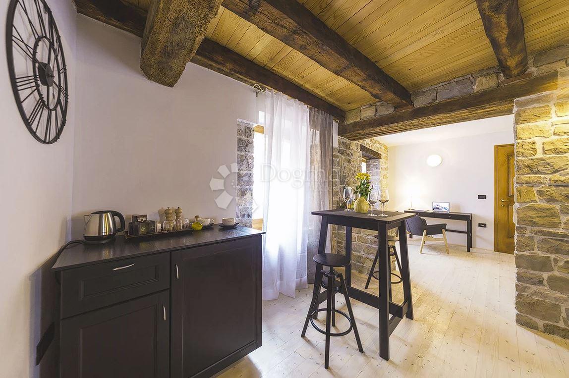 House For sale - ISTARSKA OPRTALJ