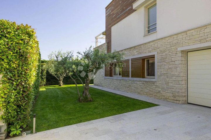 House For sale - Istarska Novigrad - foto 2/18