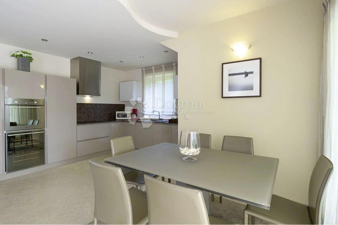 House For sale - ISTARSKA NOVIGRAD