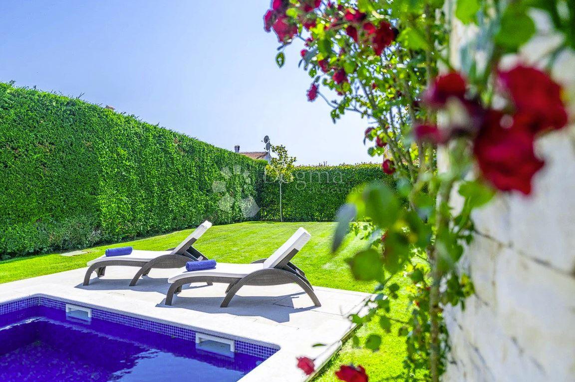 House For sale - ISTARSKA NOVIGRAD