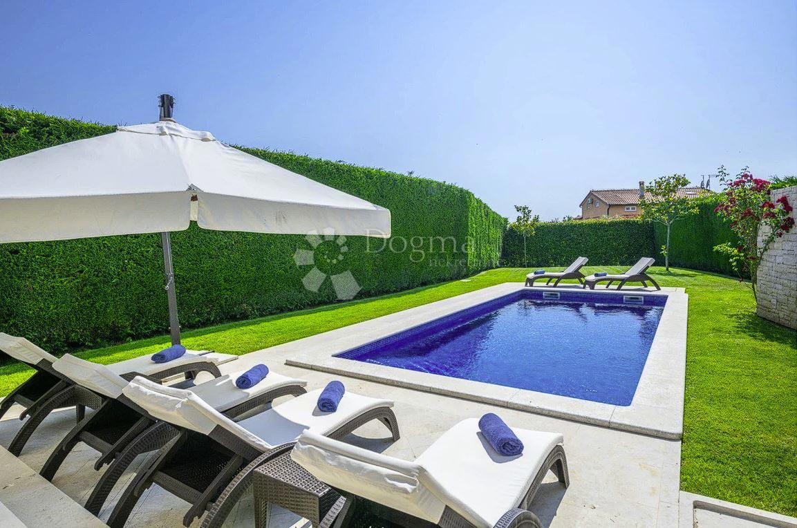 House For sale - ISTARSKA NOVIGRAD