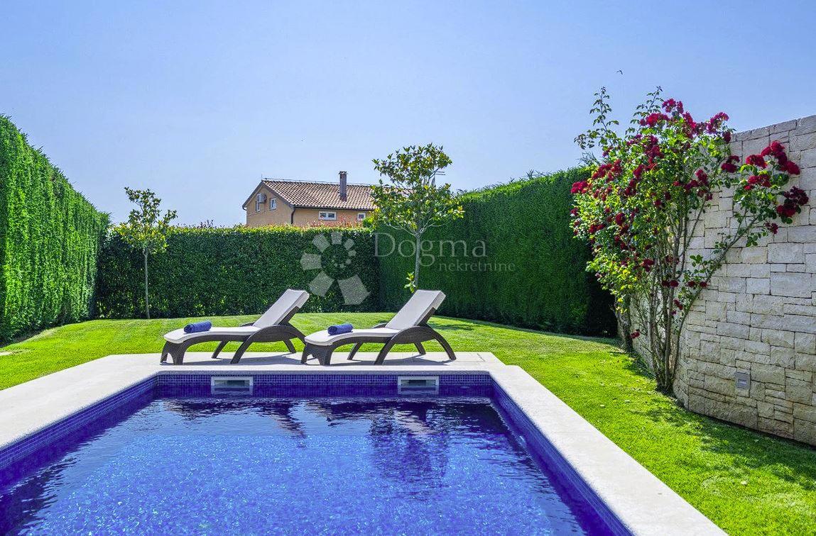 House For sale - ISTARSKA NOVIGRAD