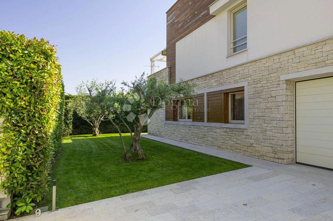 House For sale - Istarska Novigrad - foto 2/18