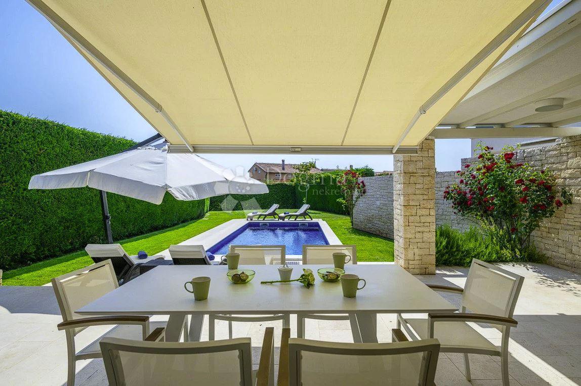 House For sale - ISTARSKA NOVIGRAD