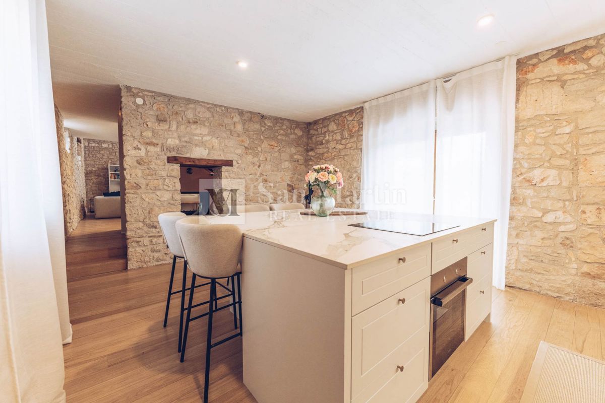 House For sale - ISTARSKA NOVIGRAD