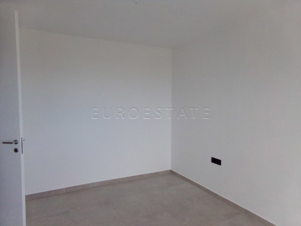 House For sale - LIČKO-SENJSKA NOVALJA