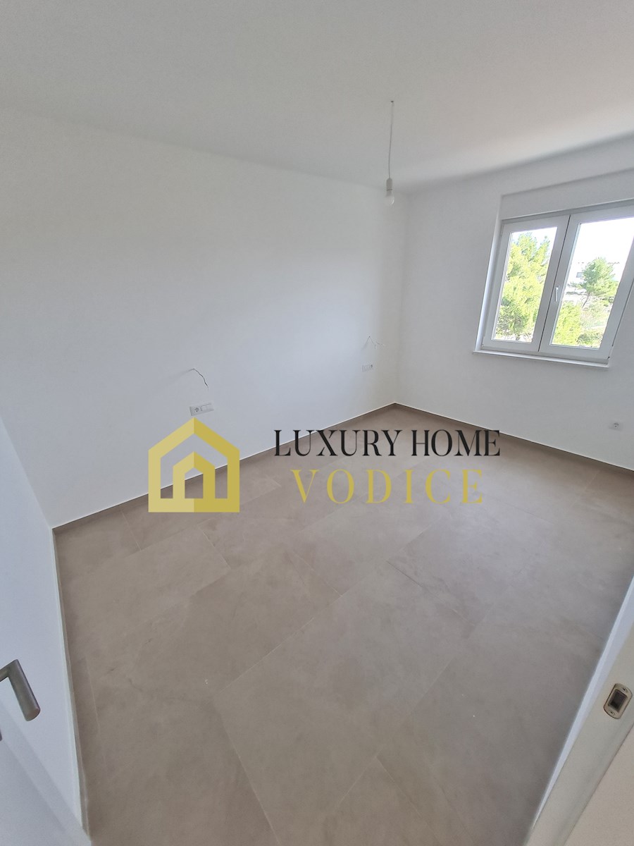 Flat For sale - ŠIBENSKO-KNINSKA VODICE