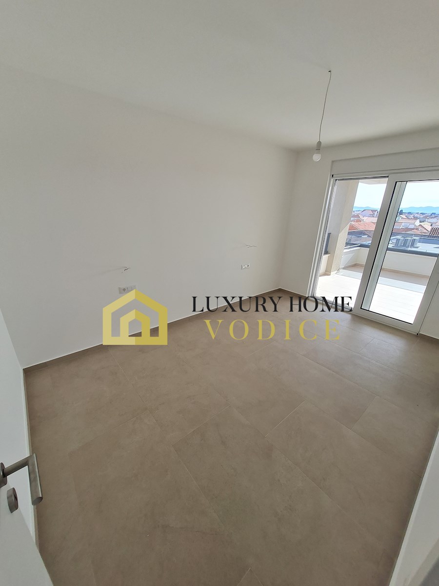 Flat For sale - ŠIBENSKO-KNINSKA VODICE