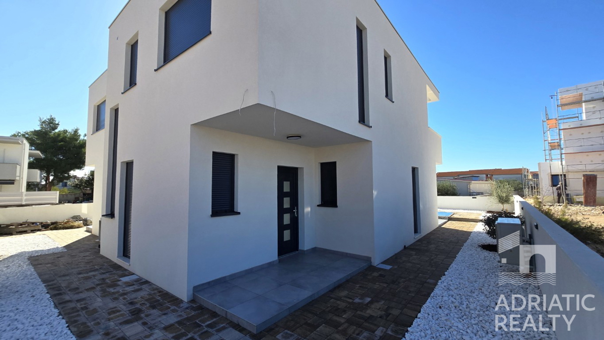 House For sale - ŠIBENSKO-KNINSKA VODICE
