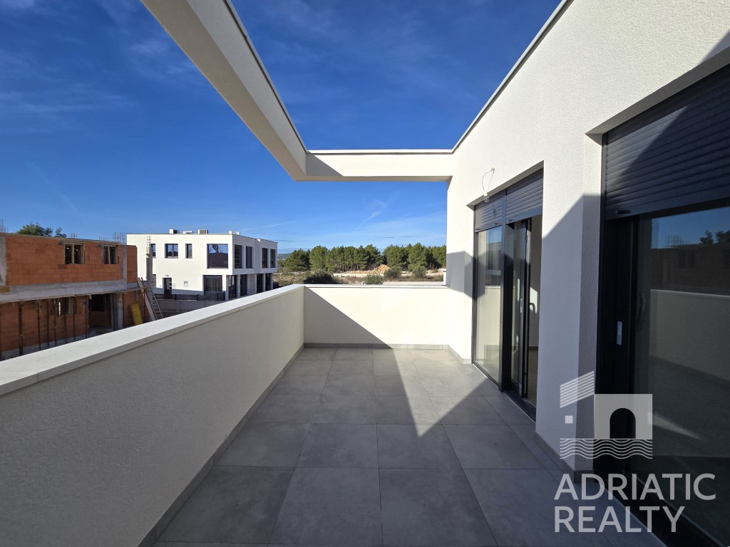 House For sale - ŠIBENSKO-KNINSKA VODICE