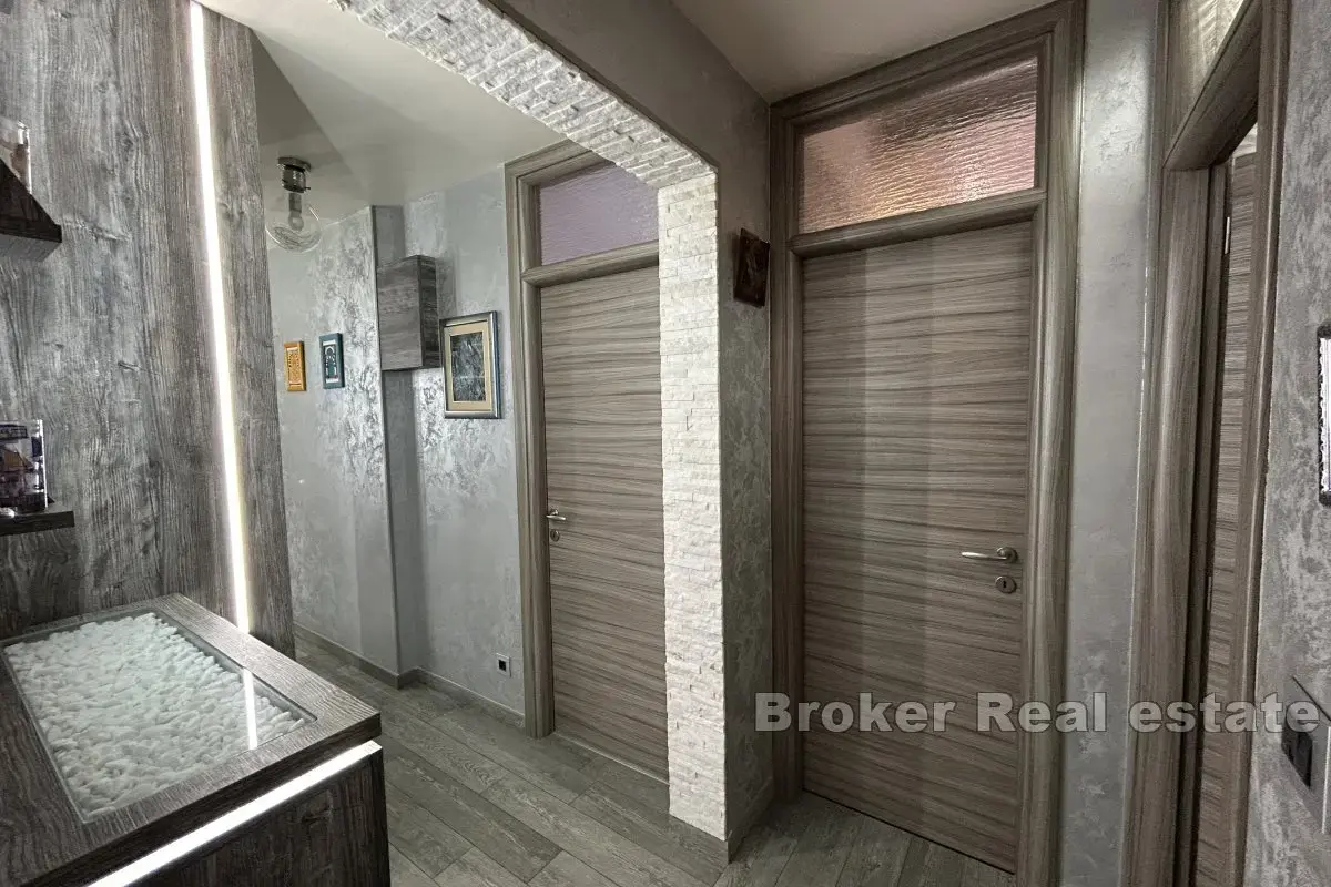 Flat For sale - SPLITSKO-DALMATINSKA SPLIT