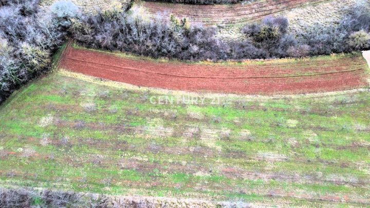 Działka na sprzedaż 3006 m² – Mekiši Kod Vižinade