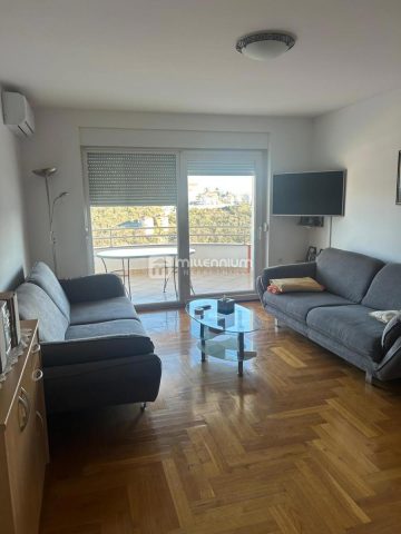 Stan na prodaju 60 m² – Crikvenica