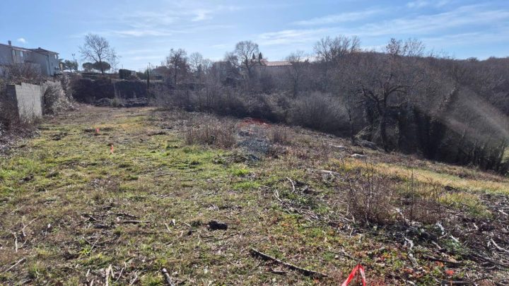 Działka na sprzedaż 886 m² – Sošići