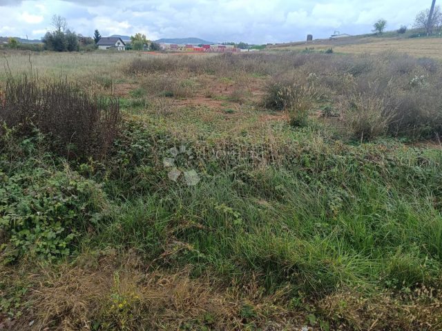 Land for sale 1005 m² – Karlovac